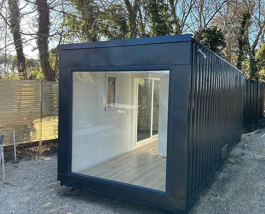 Contenedor habitable de 20 m² – Diseño moderno con kitchenette
