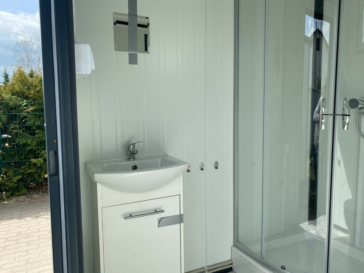 Contenedor sanitario (2x2x 2,8m)